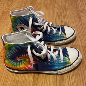 Girls Converse